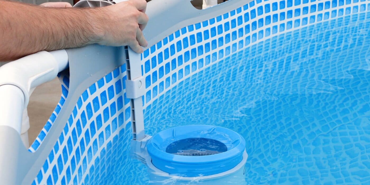 Quels sont les équipements nécessaires d'un système de filtration pour piscine ?